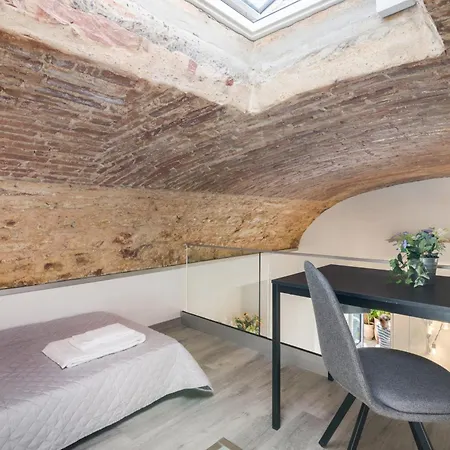 Vault Ceiling I Apartman *